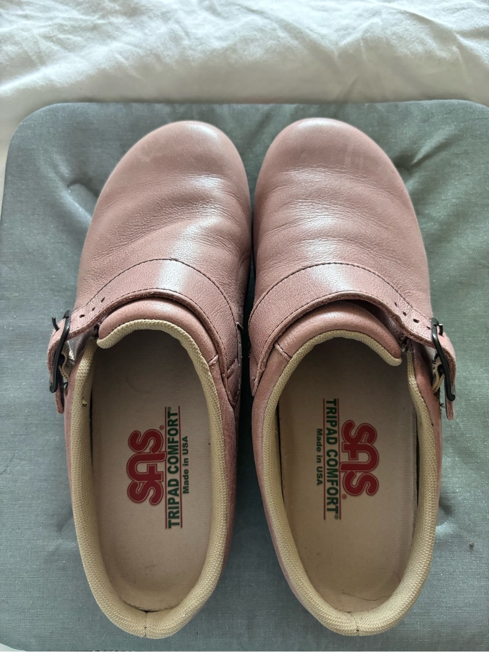 SAS Women's Pink Leather Slip-On Moccasins with Buckle